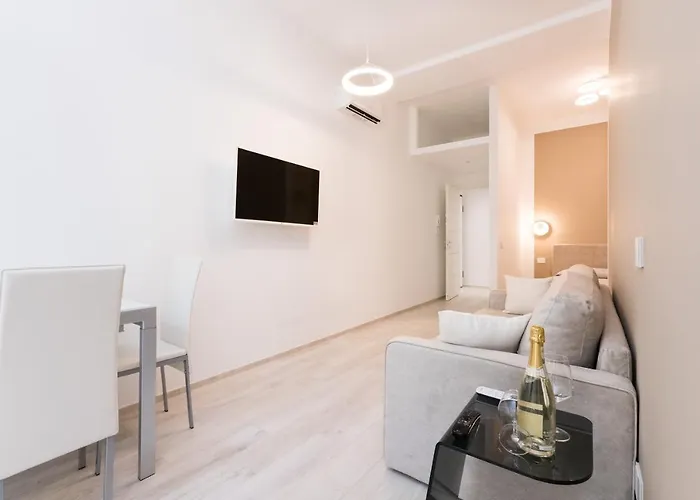 Magnoliaapartments - 18a Visconti Duomo 아파트 *