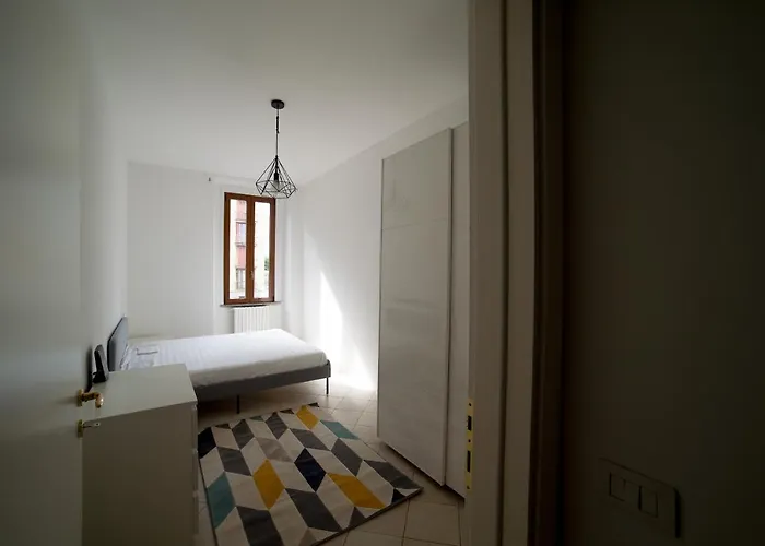 Hbhall Navigli 30 *