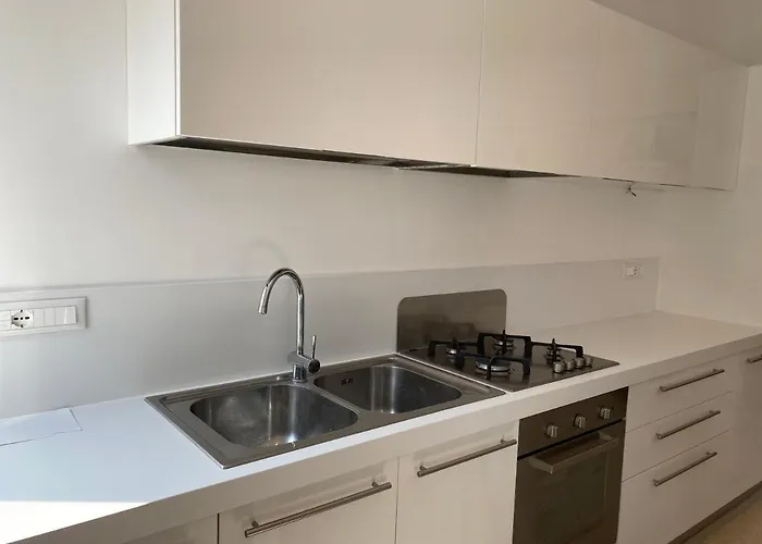 Bright & Spacious Near Navigli - Ponti Апартаменты *