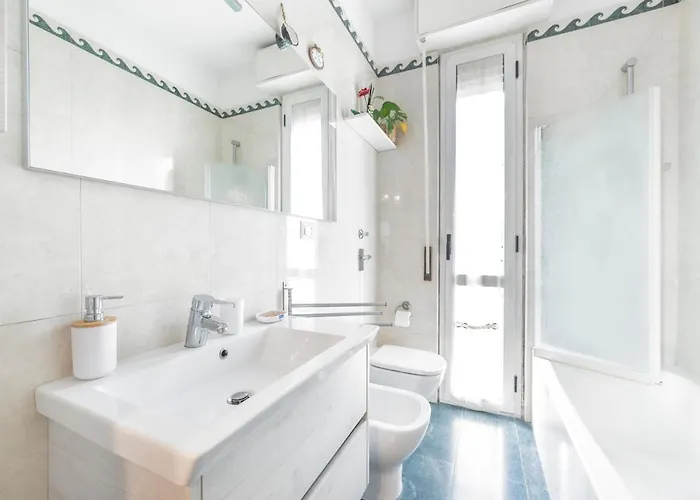 Precotto Comfortable Flat With Balcony * Milano