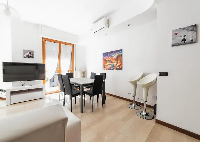 شقة Cenisio M5 Lovely - With Balcony! ميلان