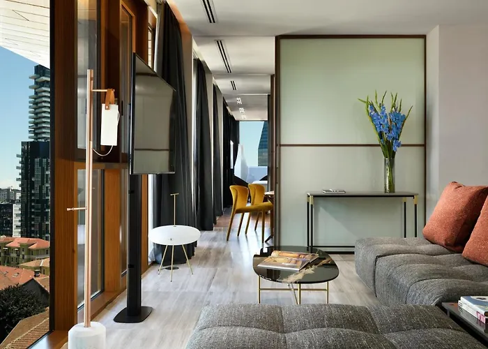 Verticale | Esperienze Otel