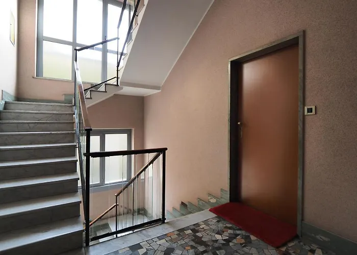 Apartamento Primopiano - Ferrante Aporti Flats Milão