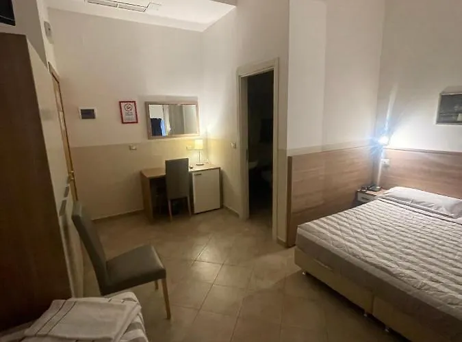 Montecarlo Отель