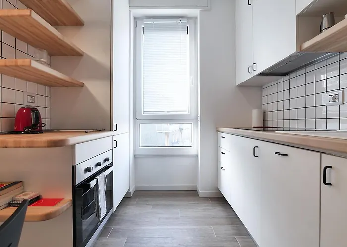 Contempora - Casale 3 * Milán