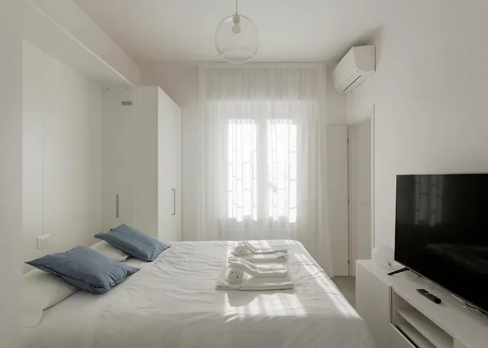 Hostmate -milano - Strambio - Citta Studi Milán