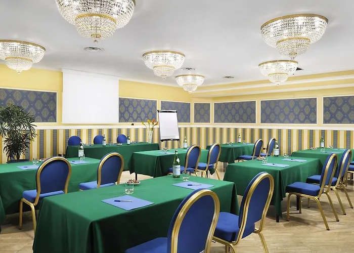 Grand Plaza 4*