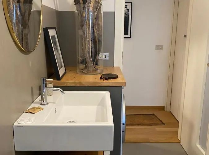 Salasco 20 - Bocconi Porta Romana Unique And Stylish Apartment! アパート ミラノ