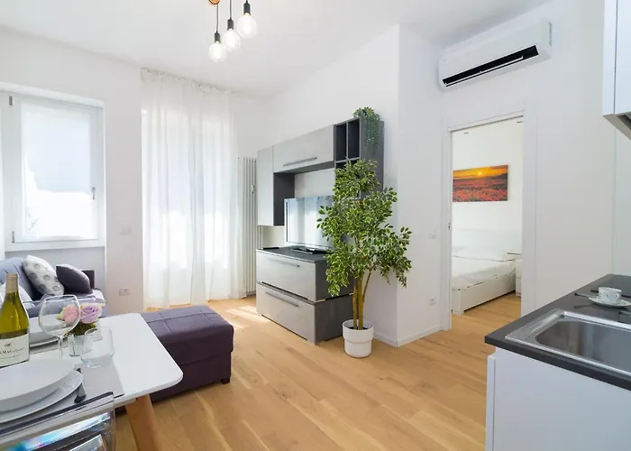 Bright Terrace In Apartment Milan