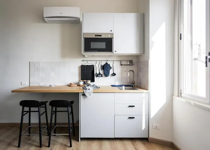 Minimal And Charming In Isola District-via Farini Apartman Milánó