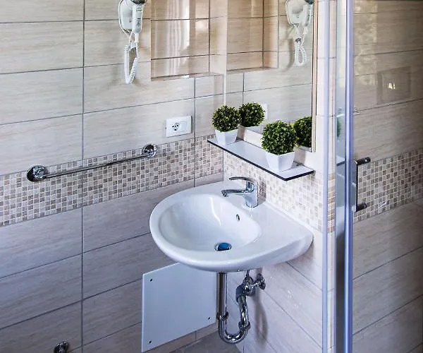 住宿加早餐酒店 Lorenteggio 209 3*