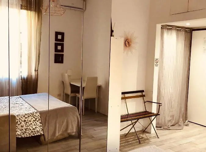 Joy House -central Near Metro Arco Della Pace Brera-entire Perfect For Work & Play, Nightlife With Ac & Fast Wifi Welcome To The Cool Joy House!