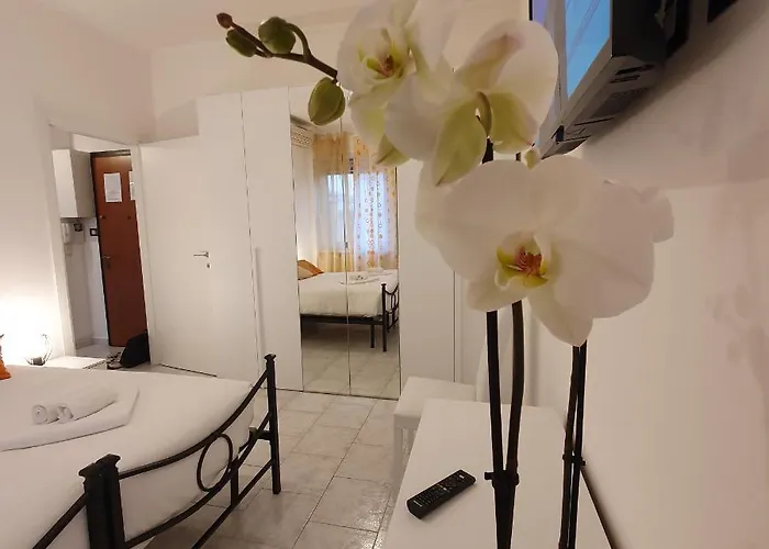 Апартаменты Tolstoj Metro Apartment Milano Милан