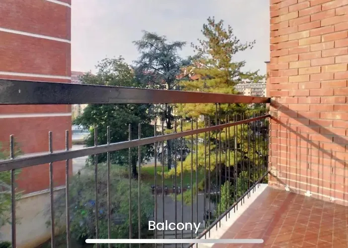 Metro Famagosta - Luminoso Con Balcone Free Wifi & Parking Apartment *