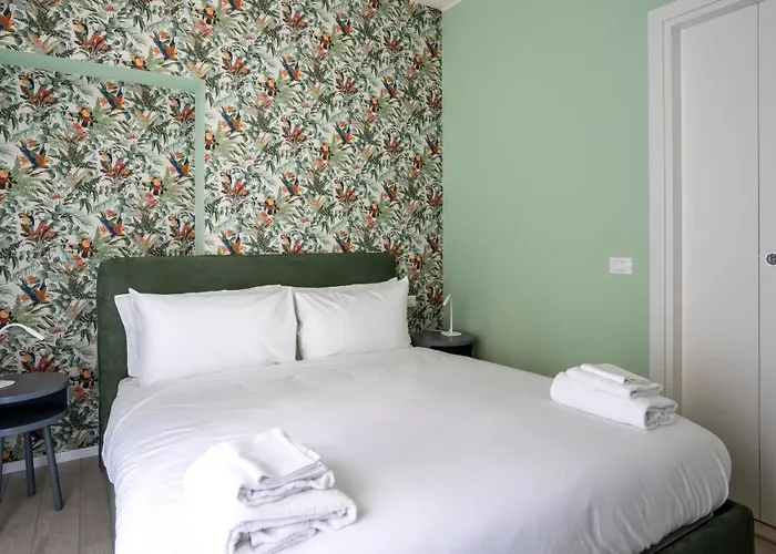 Italianway - The B Village Business Appartement *