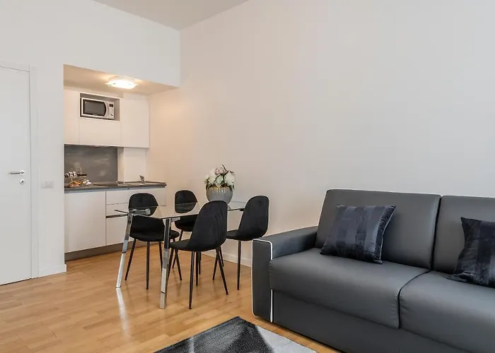 Apartment Royal - Centro Cadorna