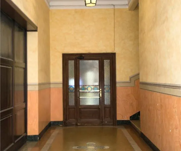 Leopardi21 Apartmán *