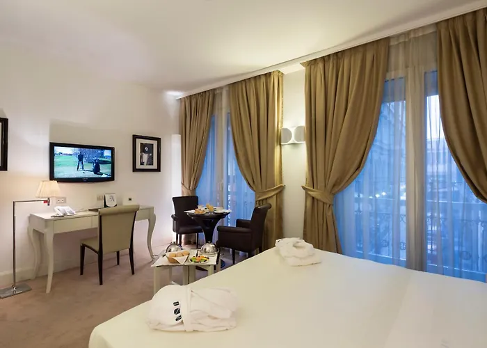 Maison | Esperienze 4* מילאנו