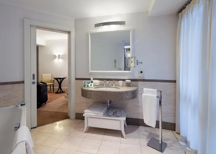 Maison | Esperienze 4* מילאנו