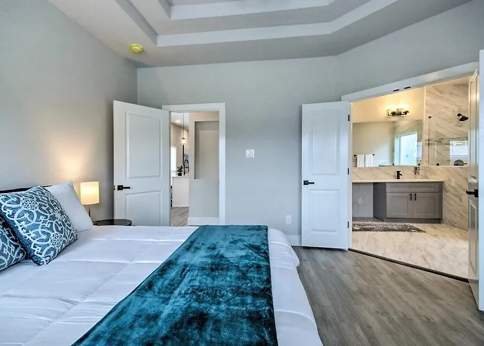 Genius Downtown Hotel 3*