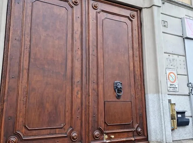 Mav - Design In Porta Romana Milão