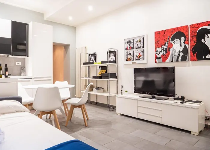 The Rent - One-bedroom In Cenisio District Milaan