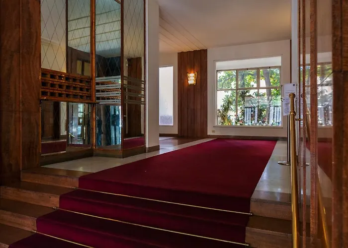 Central Apartment Apartment *