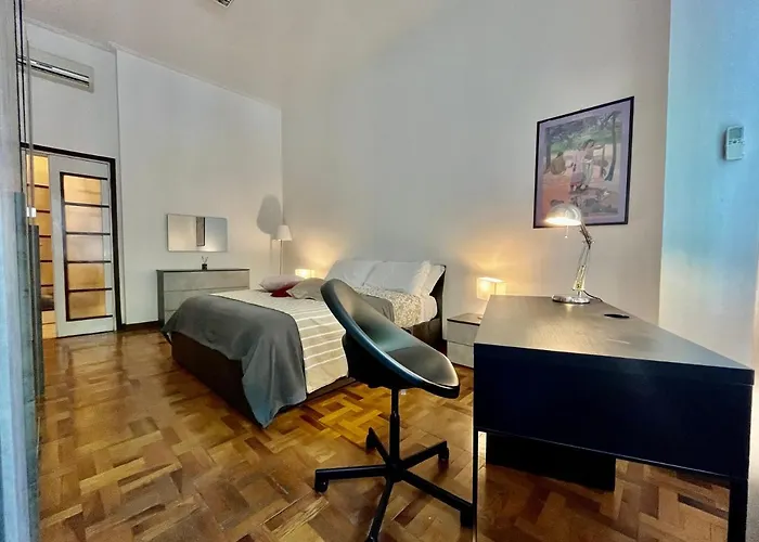 Central Apartment * Milan