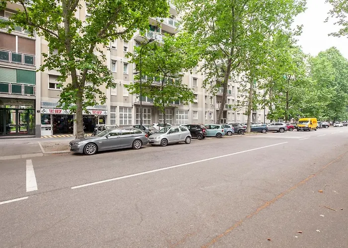 Spazioso - City Life - Fiera - Alcuino 5 * Milan