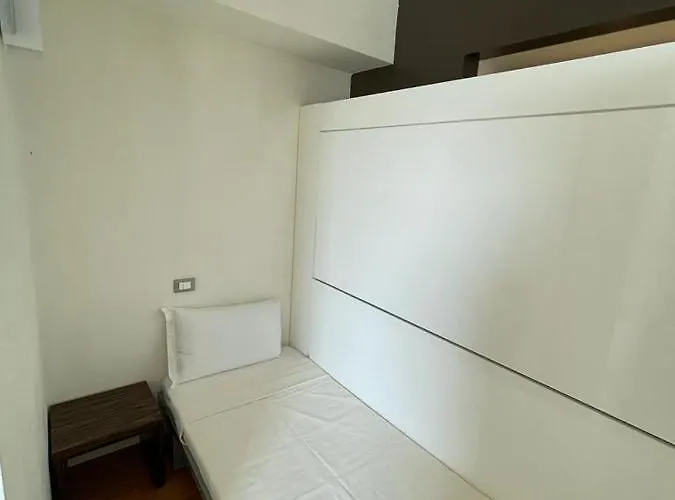 Otel Ih *