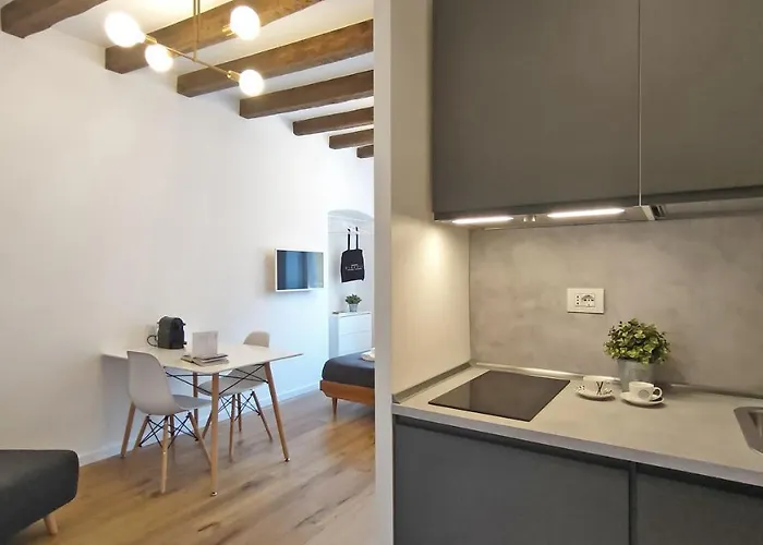 Navigli - Via Vigevano Apartmán