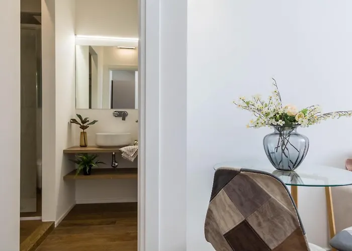 Hostmate - - Disciplini - Duomo דירה
