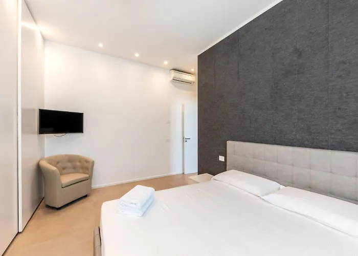 Easylife - - Del Don 5 - Centro Storico Appartement *