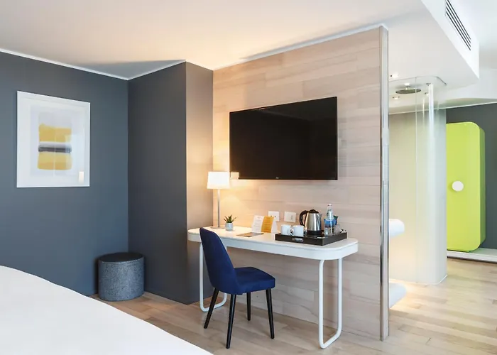 Voco Milan-fiere By Ihg ホテル 4*