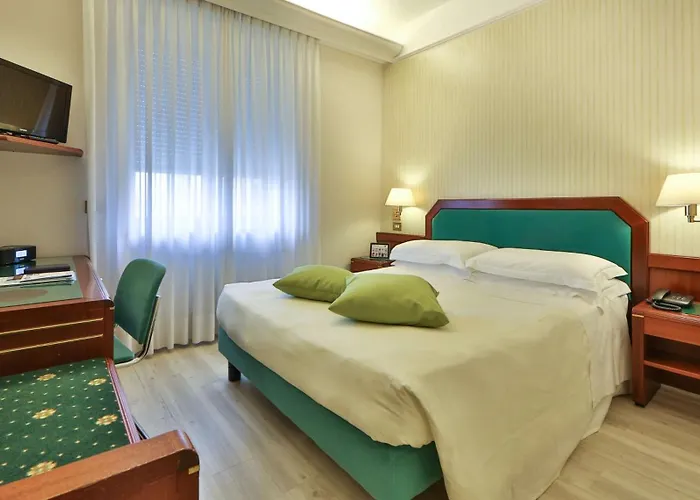 Astoria Sure Collection By Western 3* Milánó