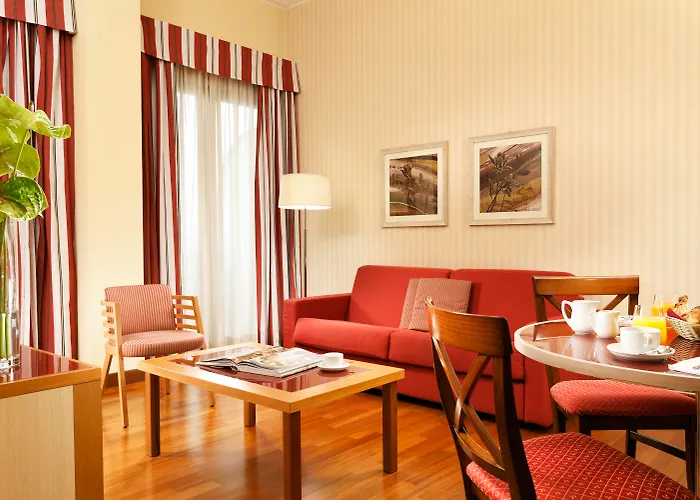 Apartmanhotel Unaway & Quark Due 4*