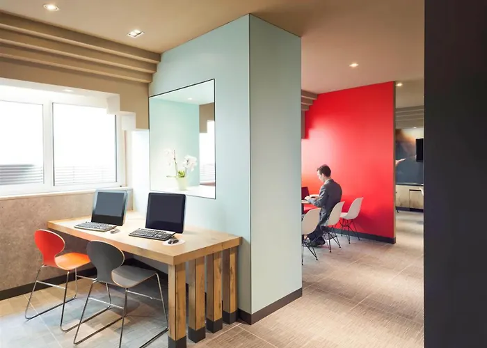 Ibis Centro Hotel 3*