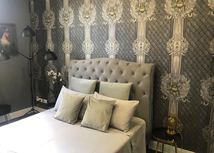 Bed & Breakfast Lippi 42 With Private Garden Milán