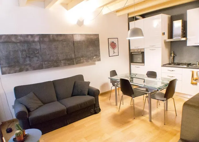Cozy Navigli Daire