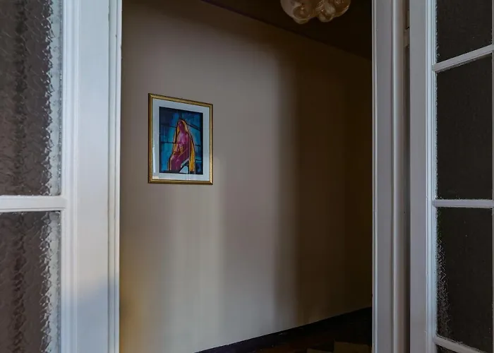 House Of Frames * Milan