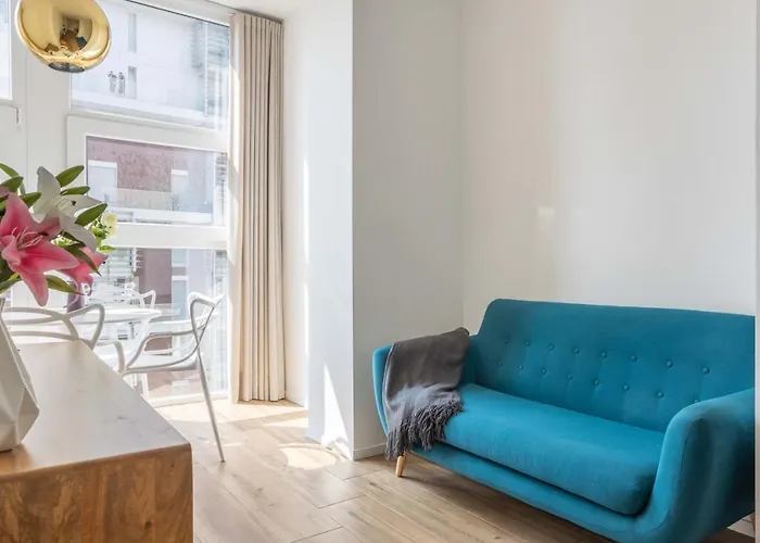 Apartment Hostmate - - Pirelli 30 - Porta Nuova *