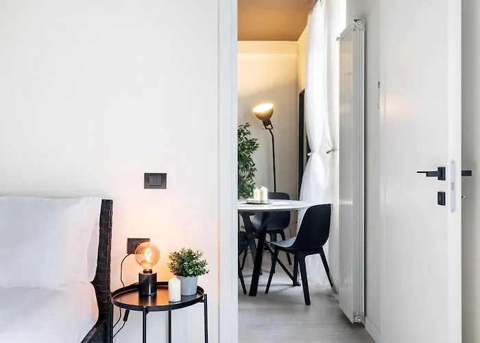 Daire Stupendo Duplex In Centro A Milano