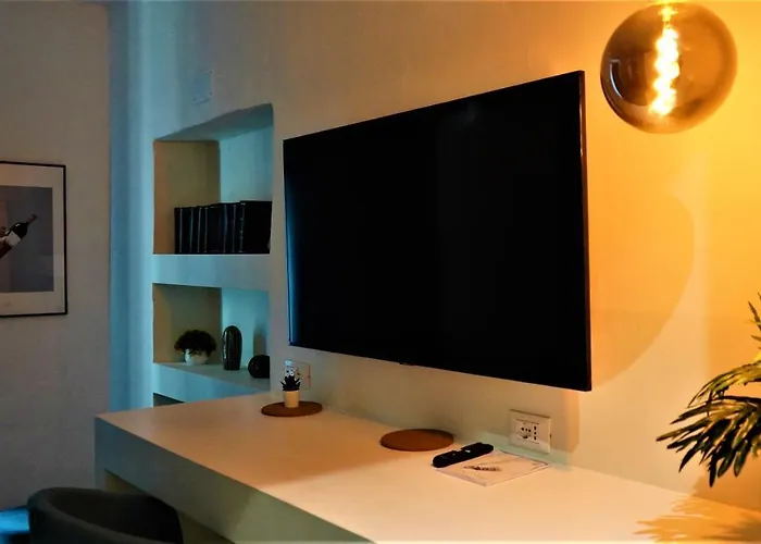 - La Casa Delle Meraviglie- Porta Romana Edition Apartment *