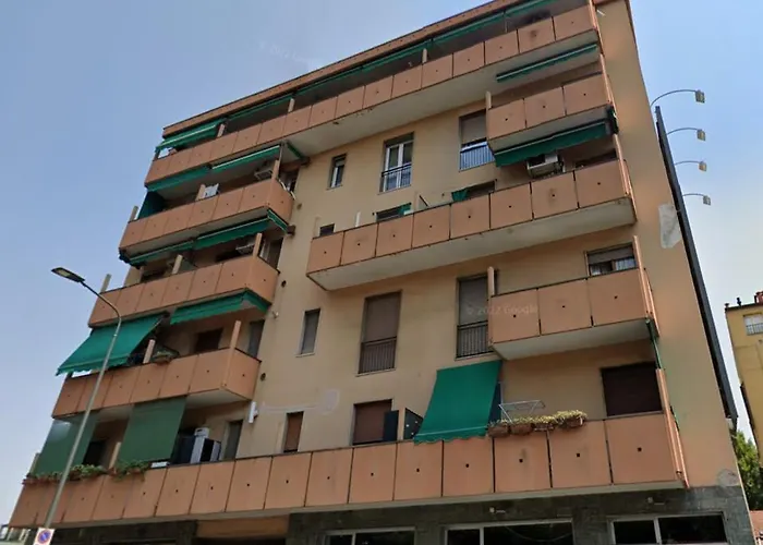 Adriano Metro & Comfort - Affitti Brevi Italia Apartman *
