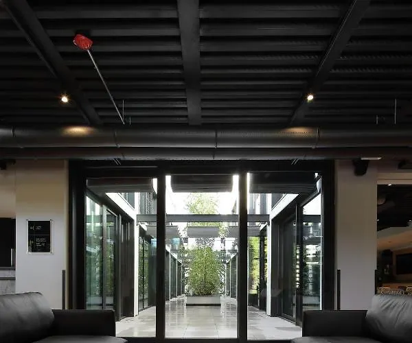 Versoverde Alzaia Naviglio Grande 4* Mediolan