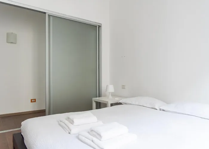 Youhosty - Vetere 9 * Mediolan