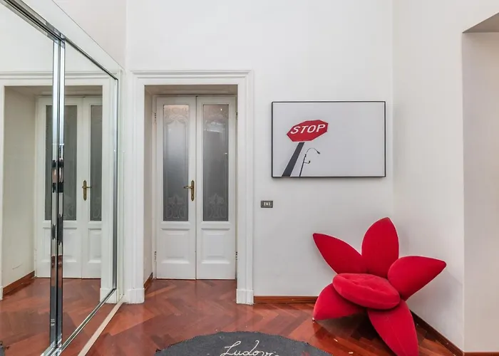 Very In Cadorna Station Area! Excellent If Arrive From Malpensa Airport Apartment *