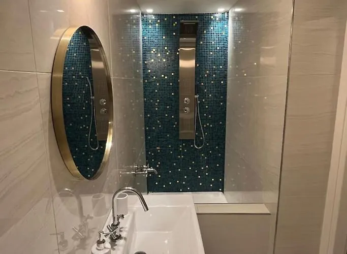 Isola *