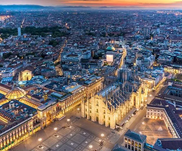 A 10 Min Dal Duomo - Trilocale Moderno Con 3 Letti E 2 Bagni In Citta Studi Apartamento