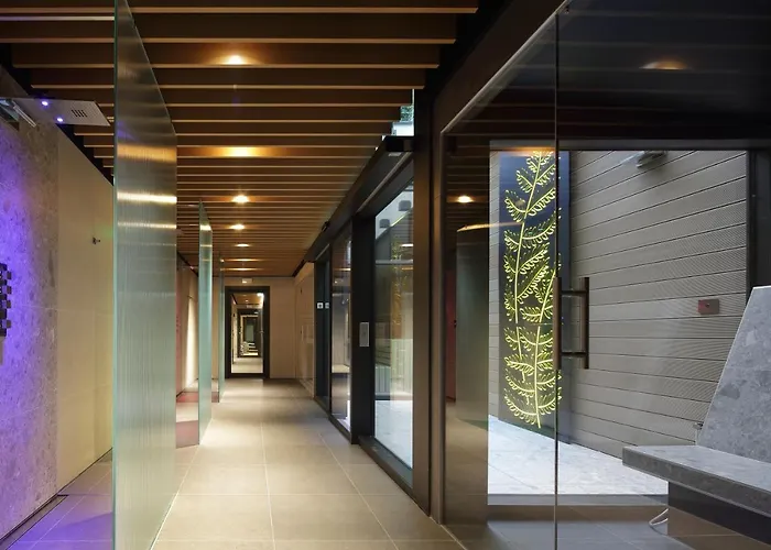 Versoverde Alzaia Naviglio Grande Otel 4*